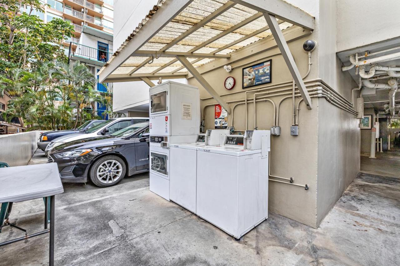 Modern Waikiki Condo Perfect For Beach Getaway! 檀香山 外观 照片