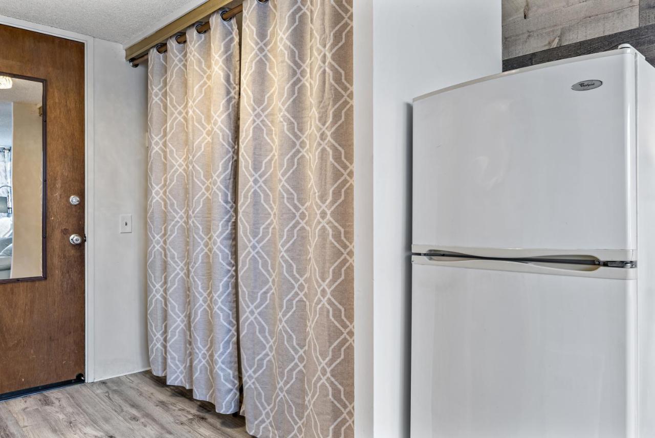 Modern Waikiki Condo Perfect For Beach Getaway! 檀香山 外观 照片